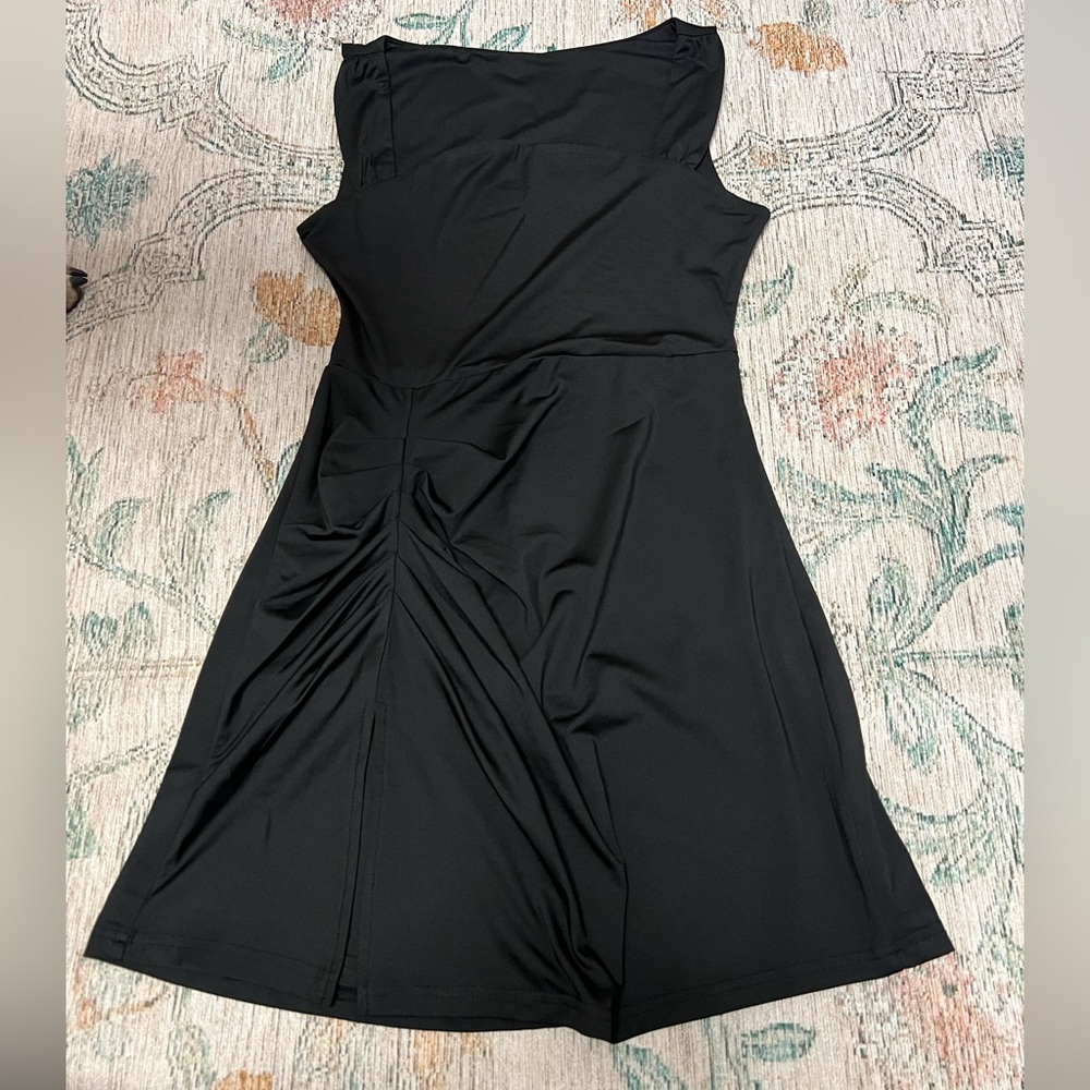 Elegant Black Sleeveless Dress